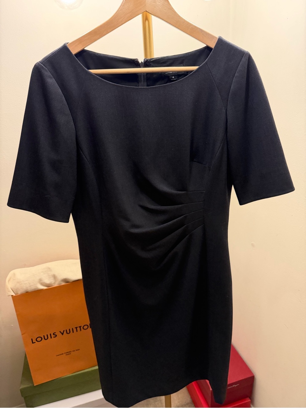 Tahari Short Sleeve Gray Dress